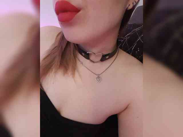 __EElaIzzza__ webcam