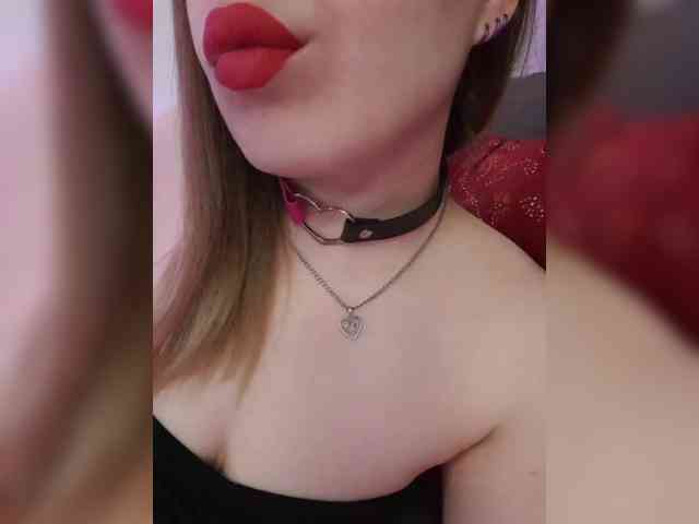 __EElaIzzza__ webcam