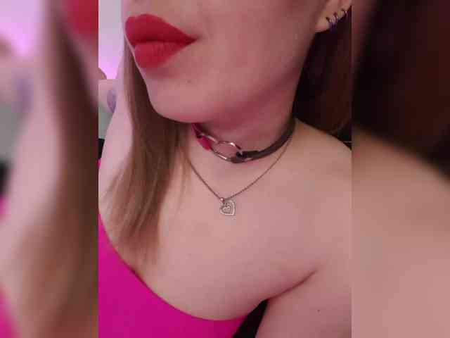 __EElaIzzza__ webcam