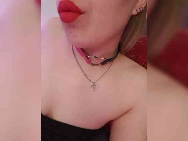 __EElaIzzza__ webcam