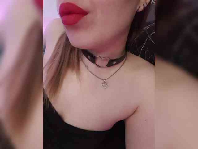 __EElaIzzza__ webcam