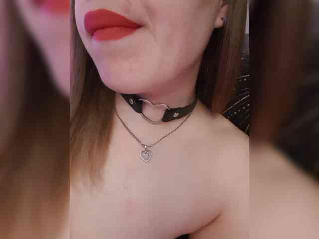 __EElaIzzza__ webcam