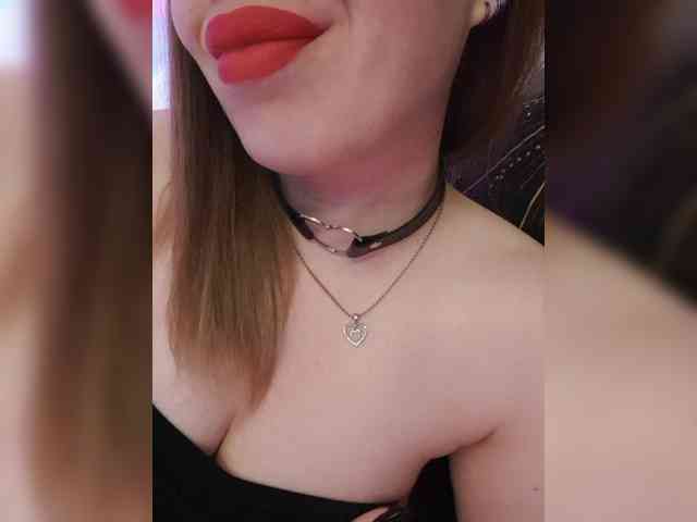__EElaIzzza__ webcam
