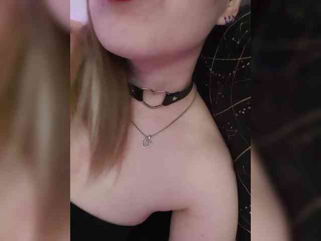 __EElaIzzza__ webcam