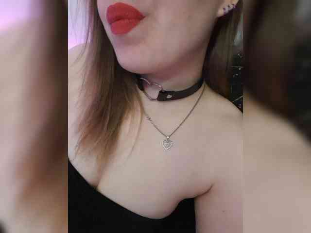 __EElaIzzza__ webcam
