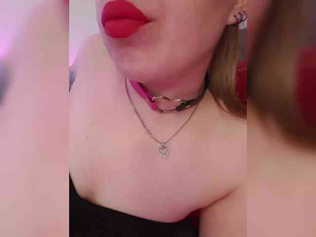 __EElaIzzza__ webcam