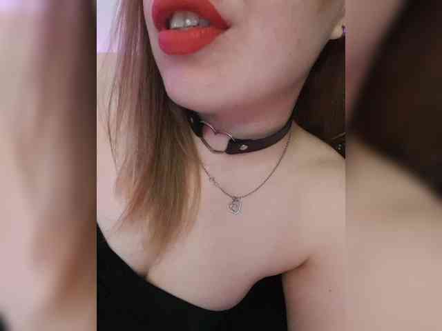 __EElaIzzza__ webcam