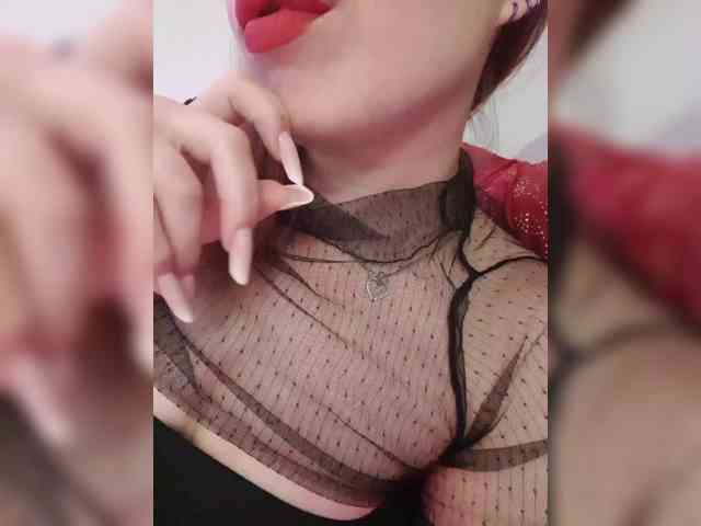 __EElaIzzza__ webcam