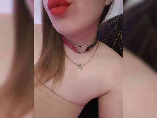 __EElaIzzza__ webcam