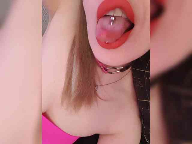 __EElaIzzza__ webcam