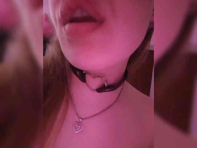 __EElaIzzza__ webcam