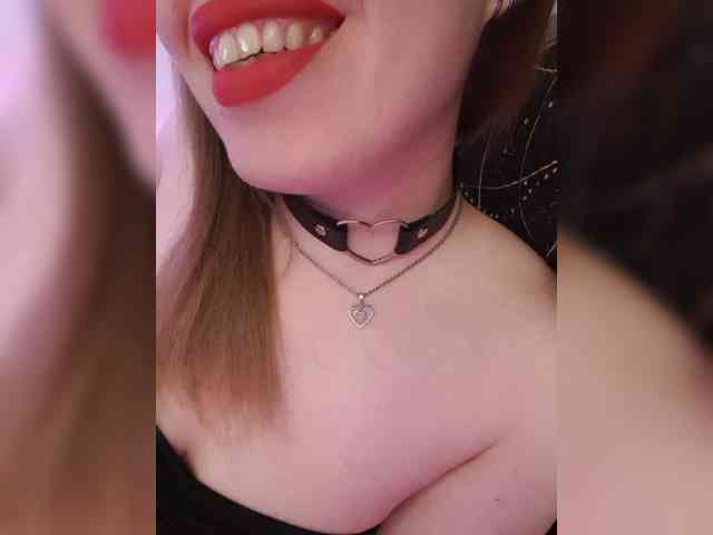 __EElaIzzza__ webcam