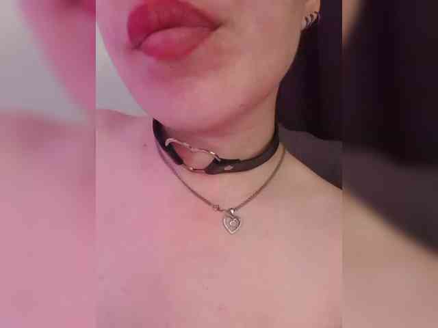 __EElaIzzza__ webcam