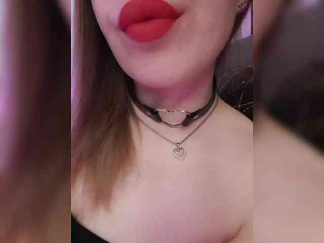 __EElaIzzza__ webcam