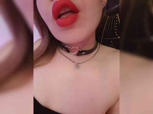 __EElaIzzza__ webcam