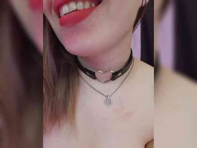 __EElaIzzza__ webcam