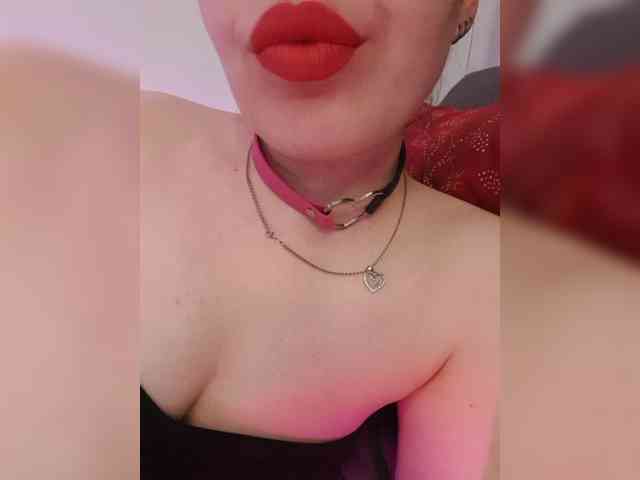 __EElaIzzza__ webcam