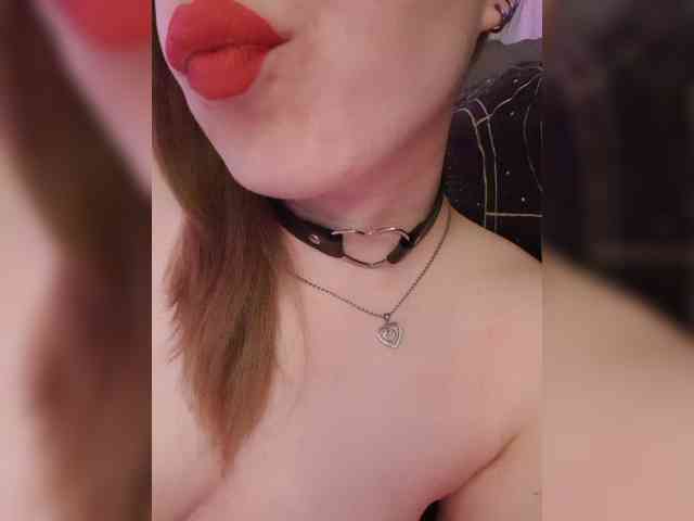 __EElaIzzza__ webcam