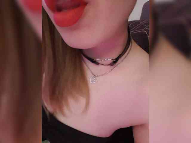 __EElaIzzza__ webcam