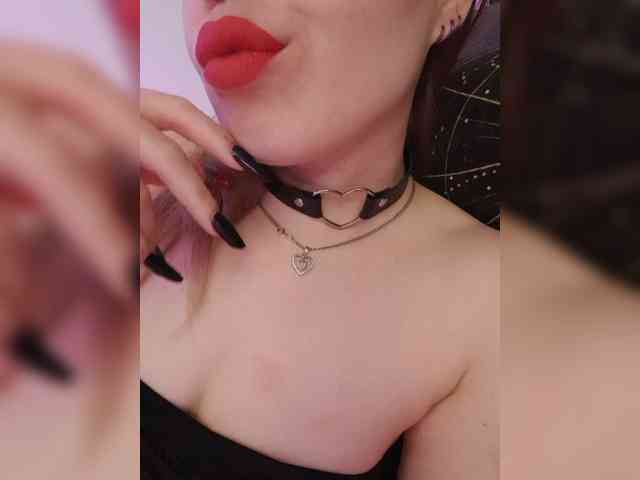 __EElaIzzza__ webcam