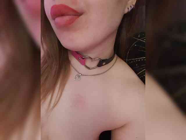 __EElaIzzza__ webcam