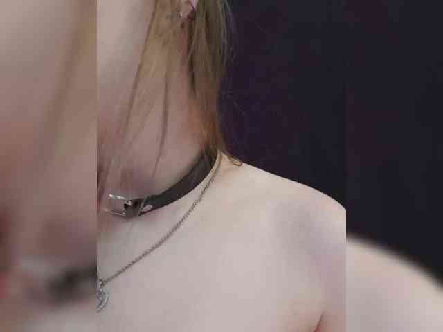 __EElaIzzza__ webcam