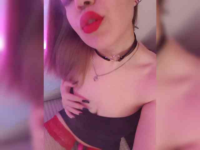 __EElaIzzza__ webcam