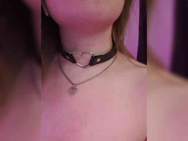 __EElaIzzza__ webcam