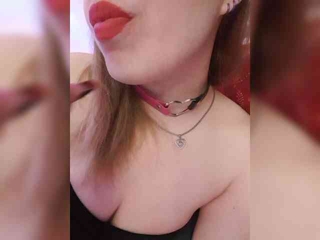 __EElaIzzza__ webcam