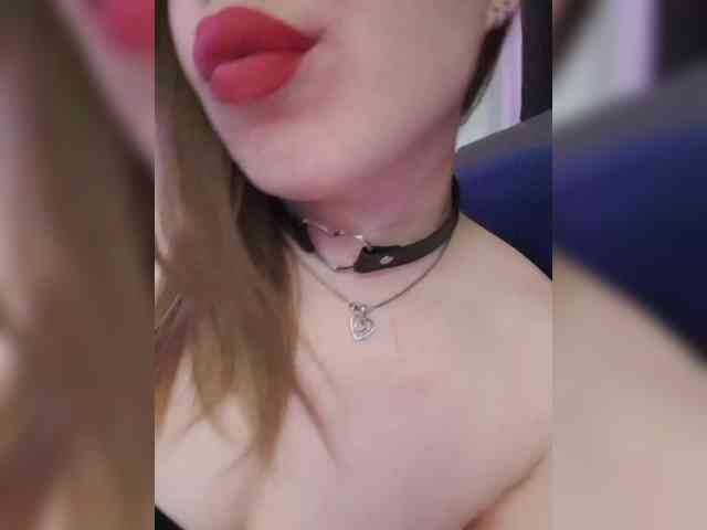 __EElaIzzza__ webcam