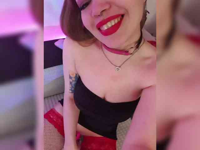 __EElaIzzza__ webcam