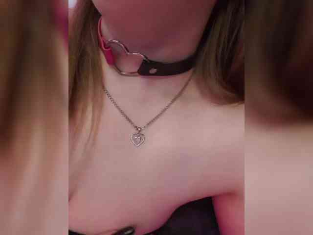 __EElaIzzza__ webcam