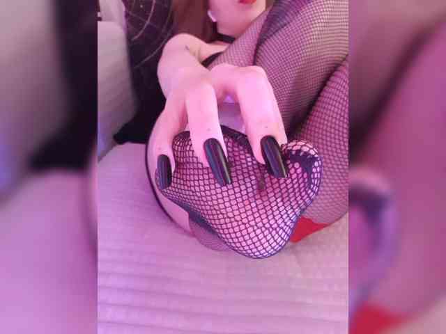 __EElaIzzza__ webcam