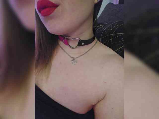 __EElaIzzza__ webcam