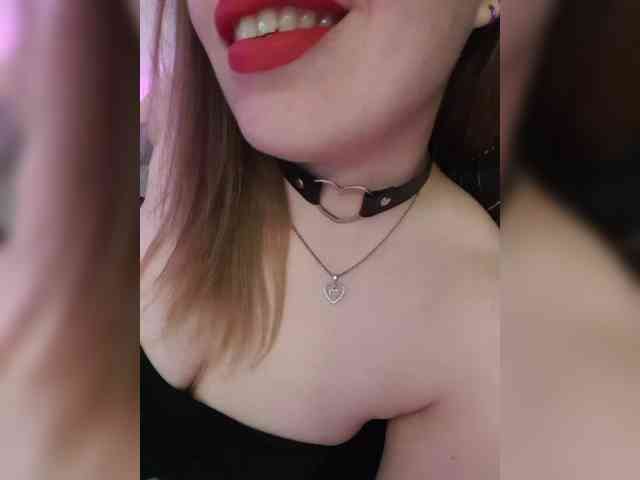 __EElaIzzza__ webcam