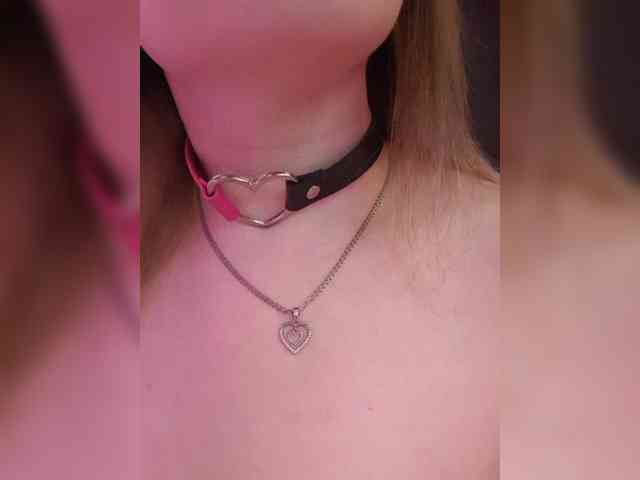 __EElaIzzza__ webcam
