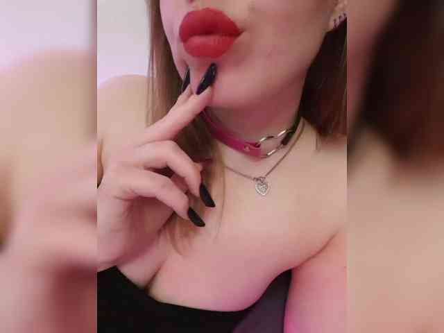 __EElaIzzza__ webcam
