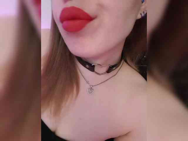 __EElaIzzza__ webcam