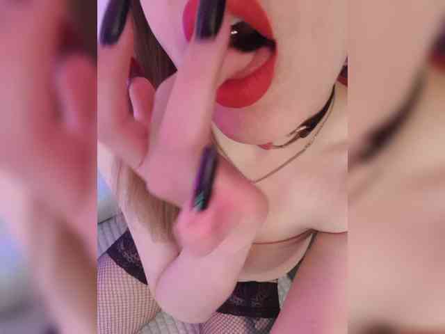__EElaIzzza__ webcam