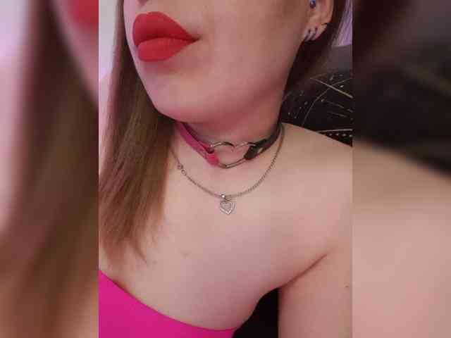 __EElaIzzza__ webcam