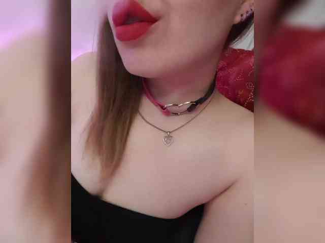 __EElaIzzza__ webcam