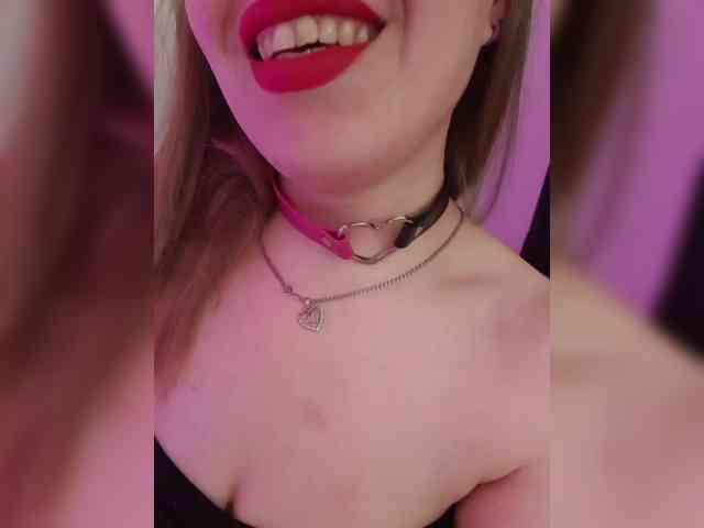 __EElaIzzza__ webcam