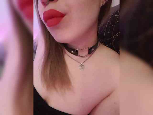 __EElaIzzza__ webcam