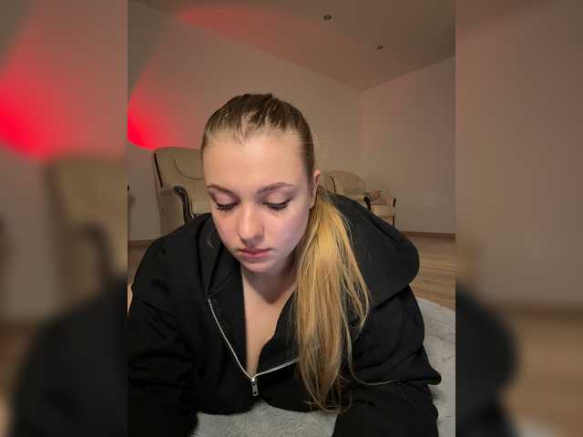  jucieLussie chat room