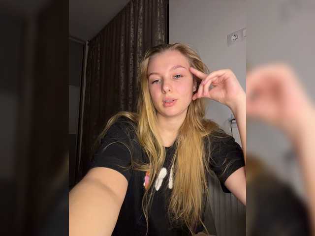 Jucielussie — live female cam
