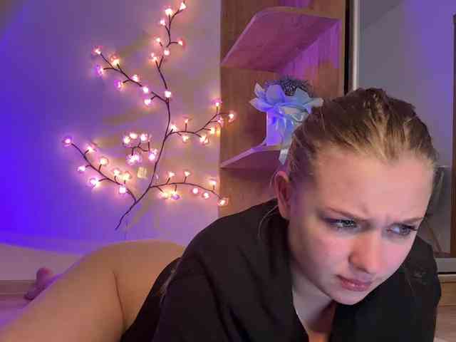 jucieLussie webcam