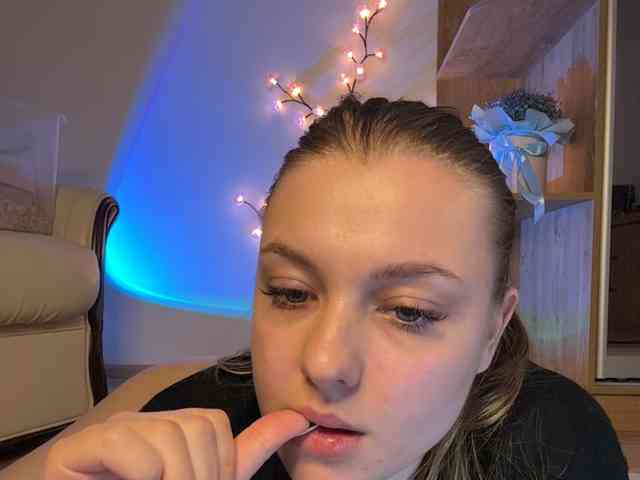 jucieLussie webcam
