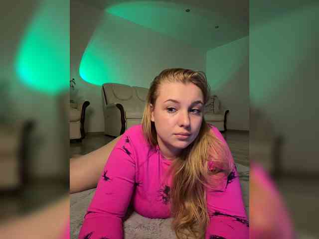 jucieLussie webcam