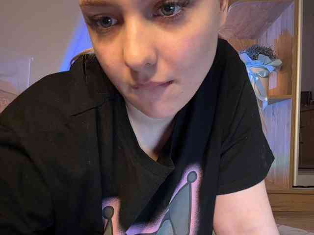 jucieLussie webcam