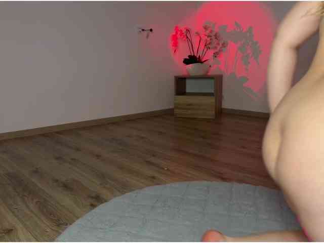 jucieLussie Sex Cam Show